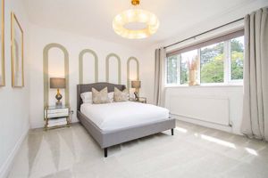 Photo 14- click for photo gallery